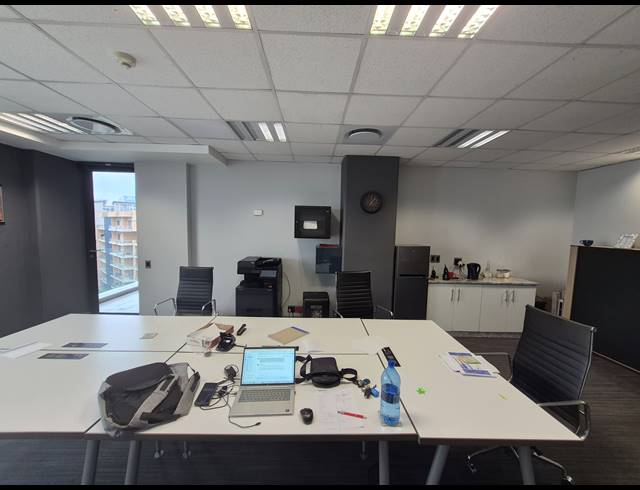 70M² OFFICE TO LET IN MORNINGSIDE